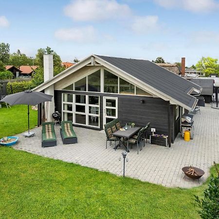 Beautiful Home In Borkop With Kitchen Eksteriør bilde