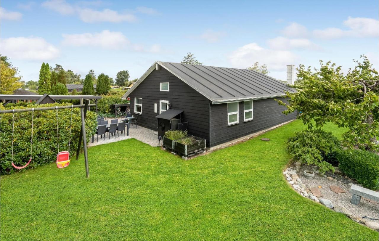 Beautiful Home In Borkop With Kitchen Eksteriør bilde